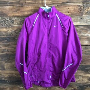 Nike Storm Fit Wind Breaker